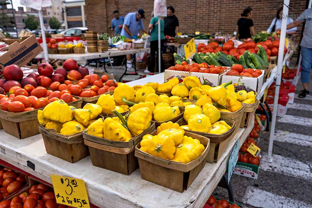Gemüsestand auf dem Eastern Market in Detroit